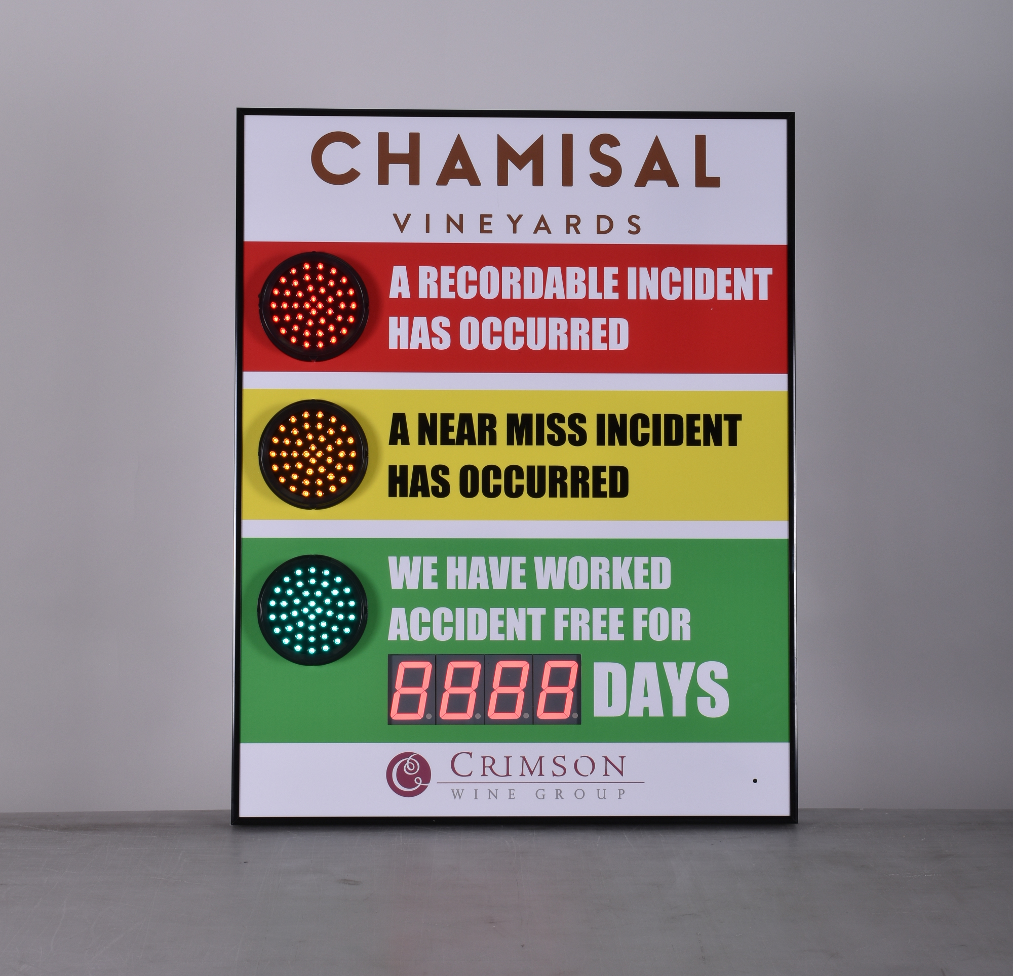 Accident Free Days sign with 4" stoplights and numeric display
